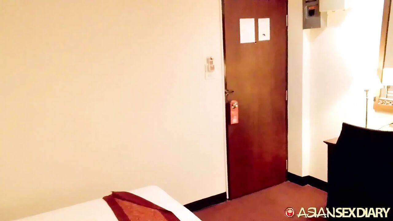 Asiansexdiary Short Hired Pinay Gives the Best Massage