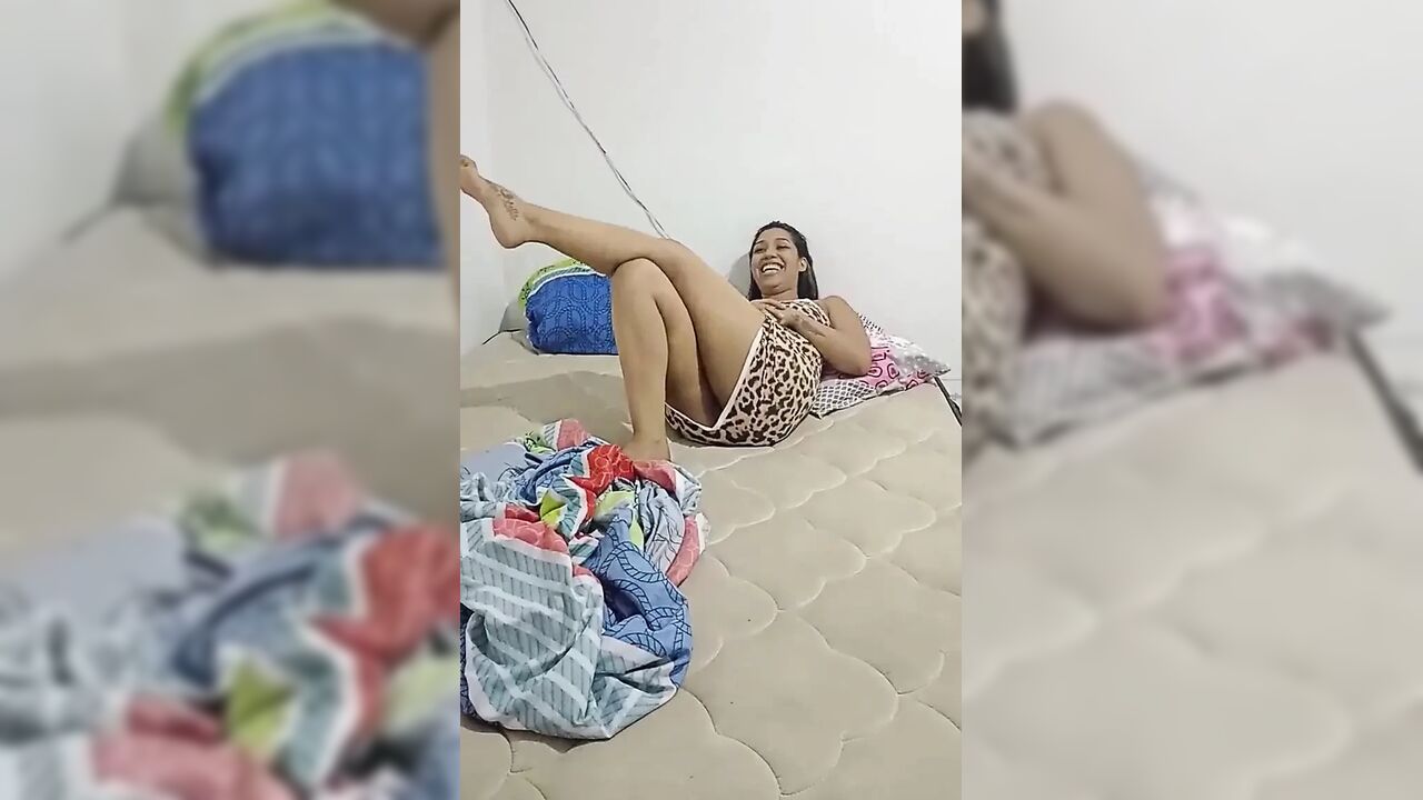 When She Least Expects It She Is Penetrated by Her Stepbrother