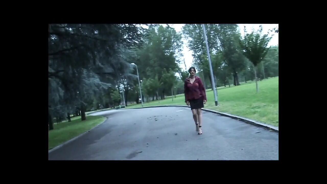 Slutty and Exhibitionist Girl in the Park, Has Solo Sex