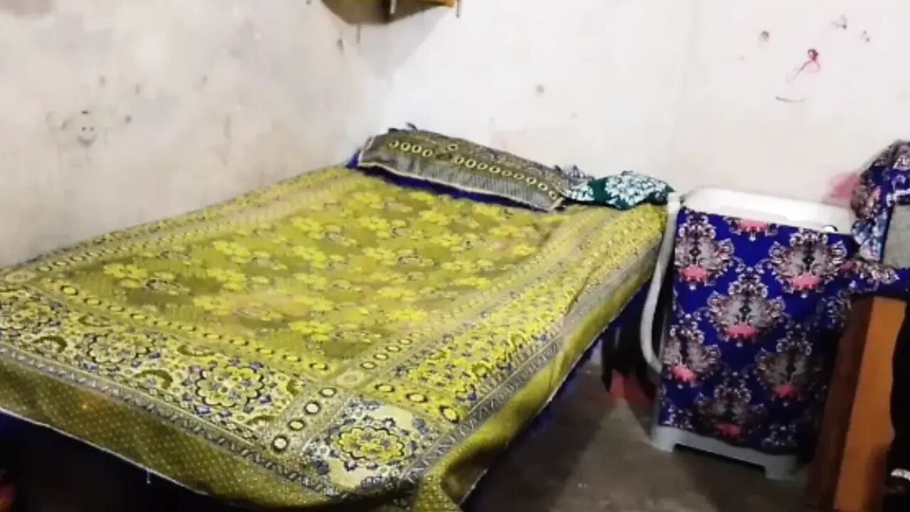 Fucked by husband and his friend, Pakistani sex