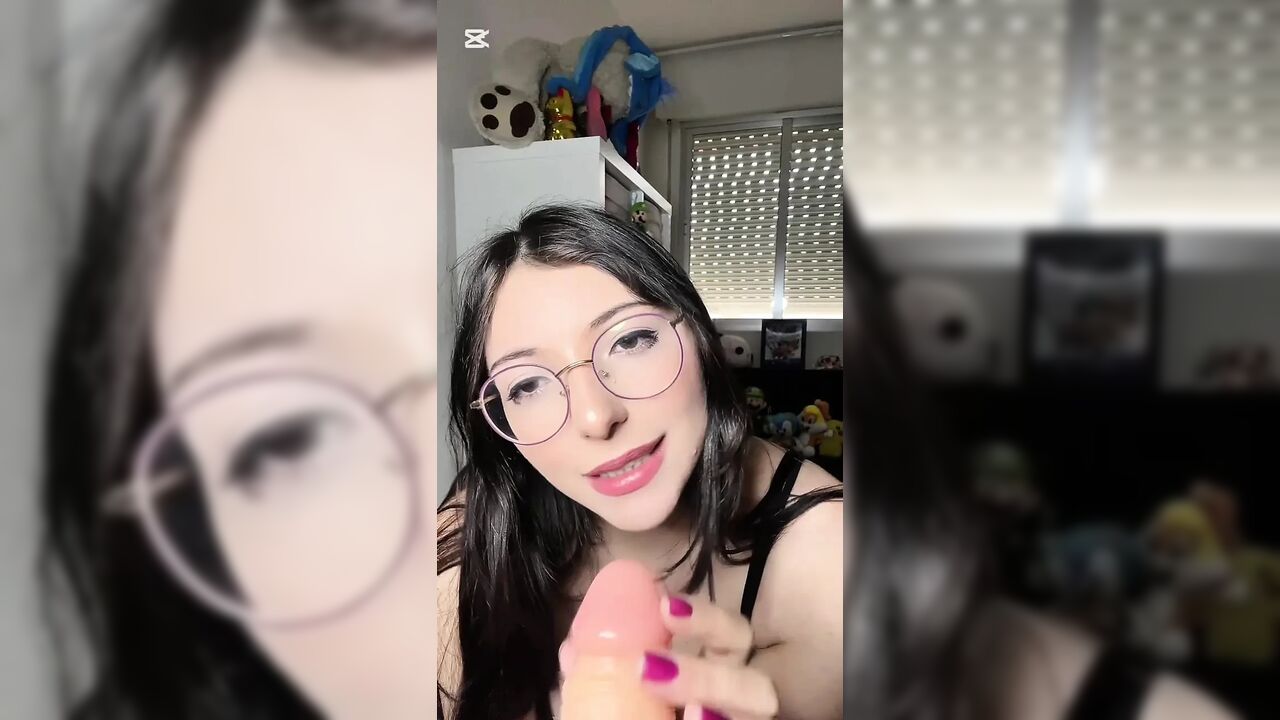 Spoiled Latina sucks your dick to get spoiled by daddy even more