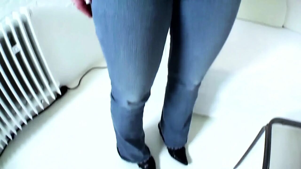 Short red hair pierced lady masturbates in a closeup video