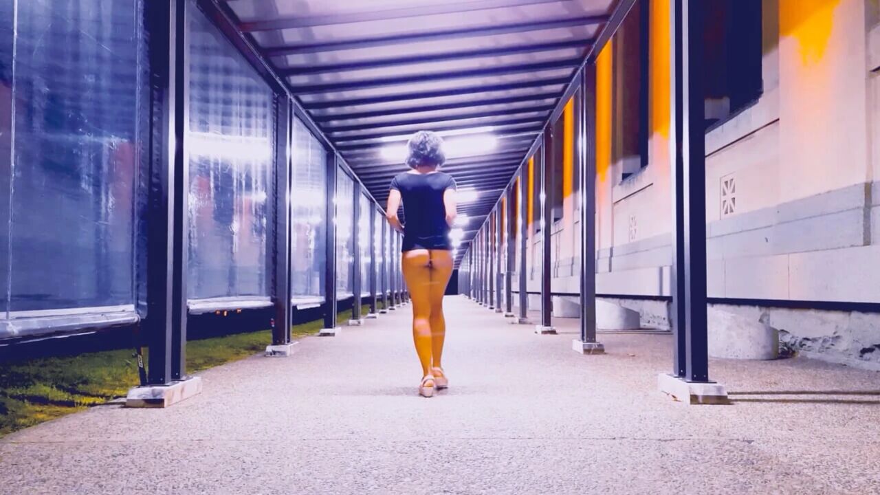 Wyld Yasmin Dancing and Flashing Herself in Public