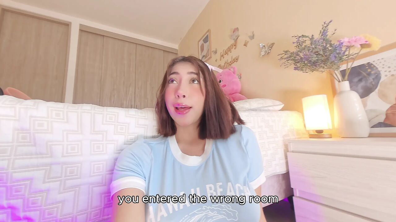 I fuck a tourist who got the wrong room and gives me his cream