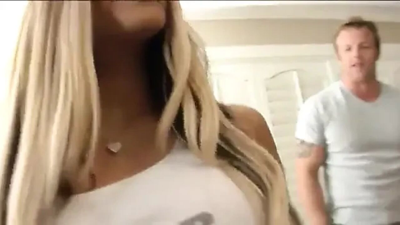 Carmel Moore: "Sucking cocks is my gift"