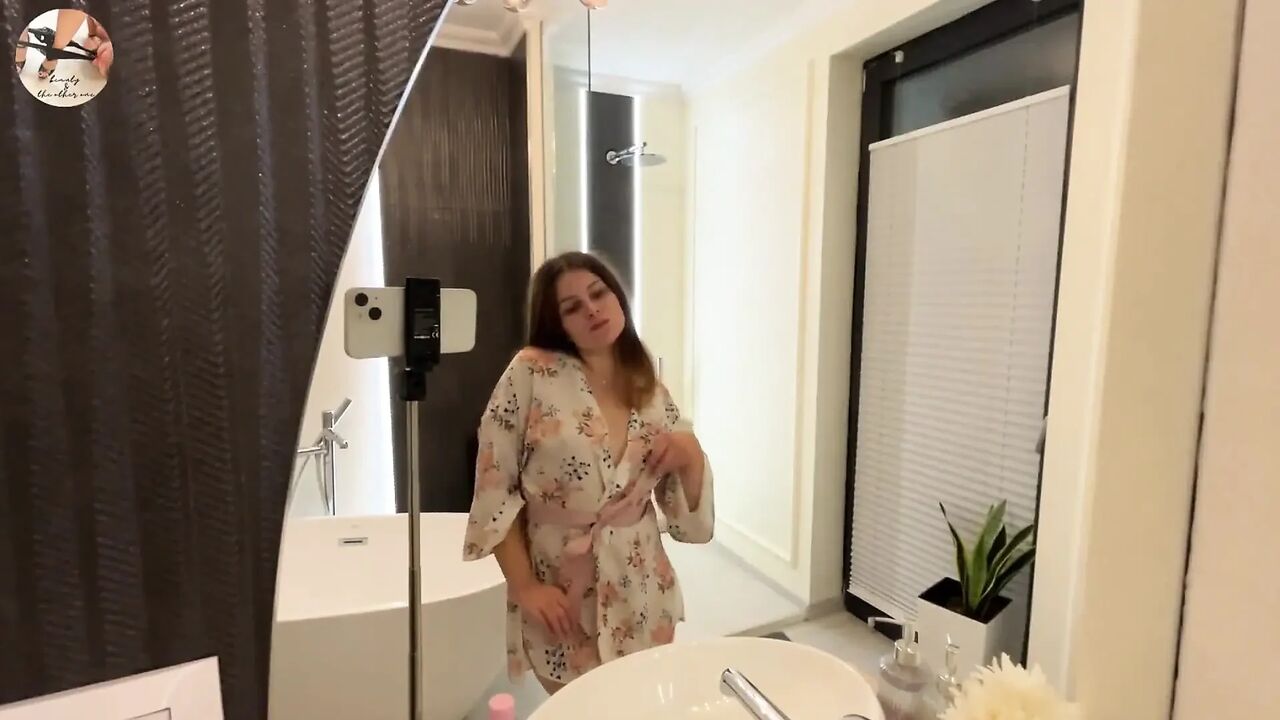 small tits massage tease with oil