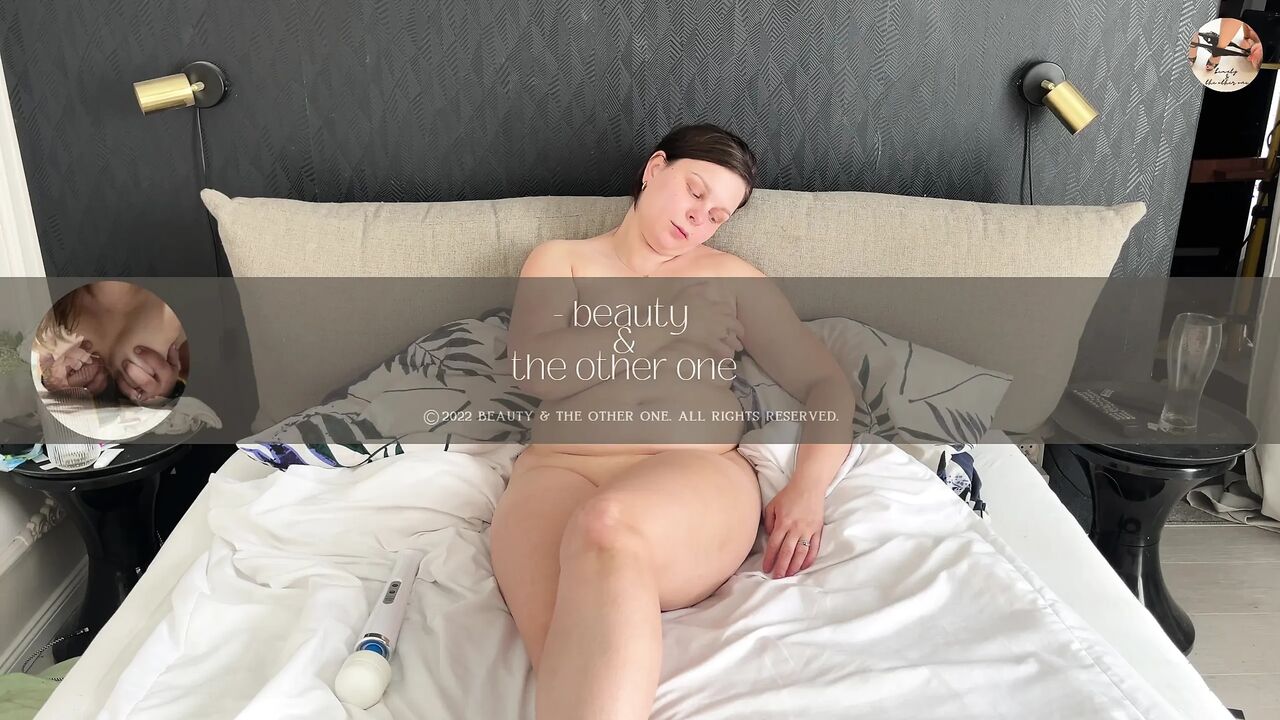 Home Alone Wife Takes Good Care of Her Pussy