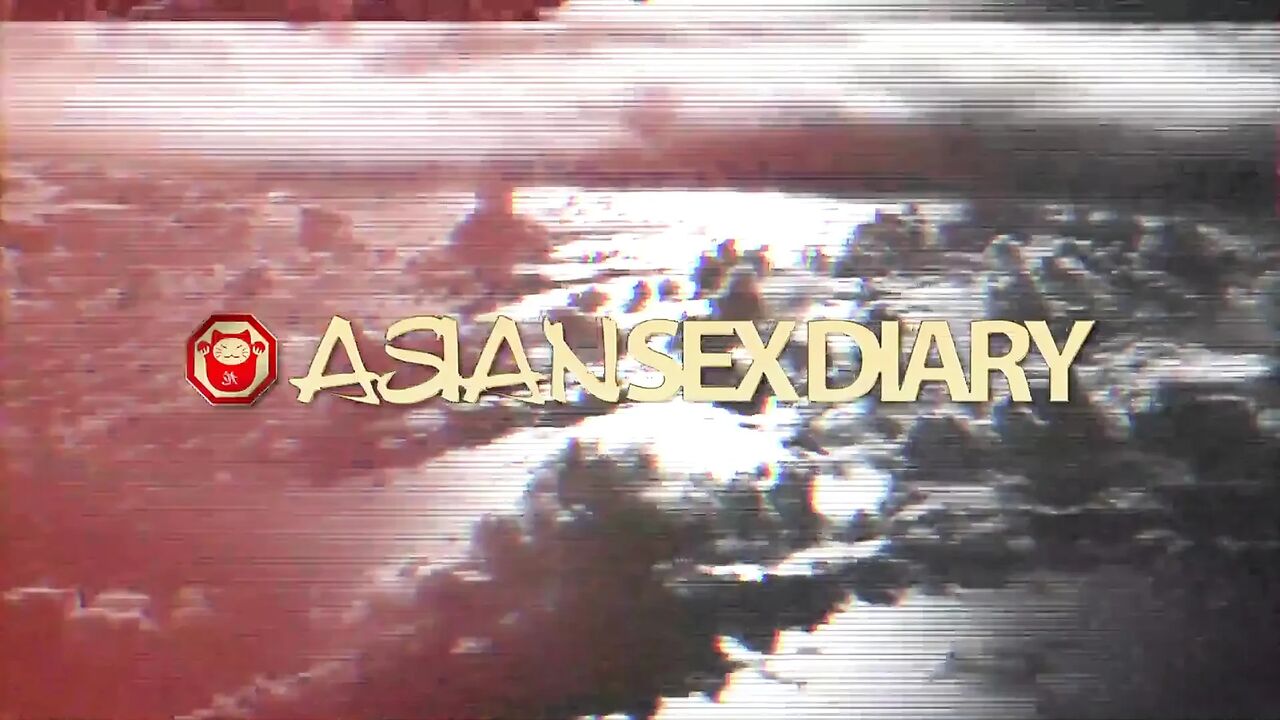 Asiansexdiary Skinny Asian Beauty Bounces on Foreign Cock
