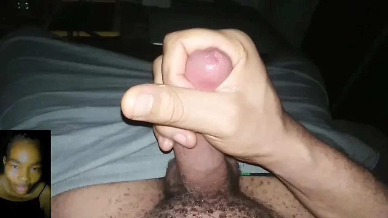 Masturbating with my girlfriend on a video call