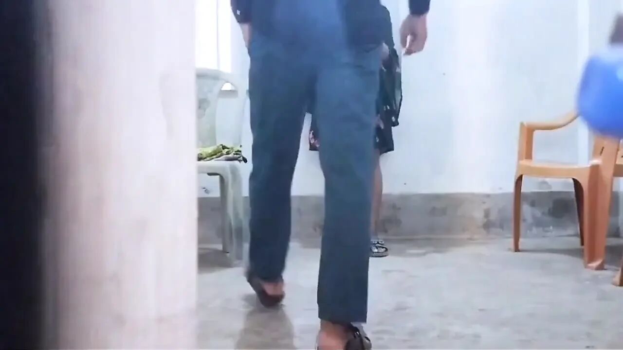The Teacher Secretly Took the Girl Who Had Come for Tuition and Left Her in a Room