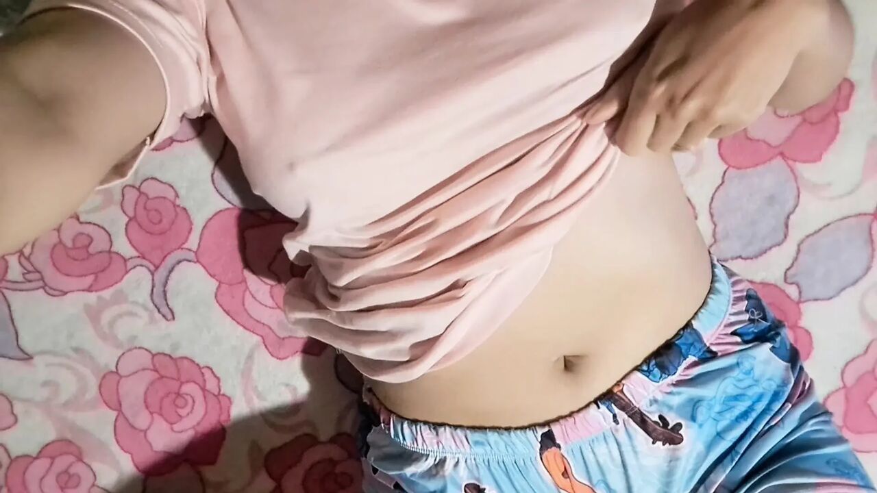MY STEPCOUSIN AND I MAKE A VIDEO CALL AND I SHOW HIM MY BIG ASS