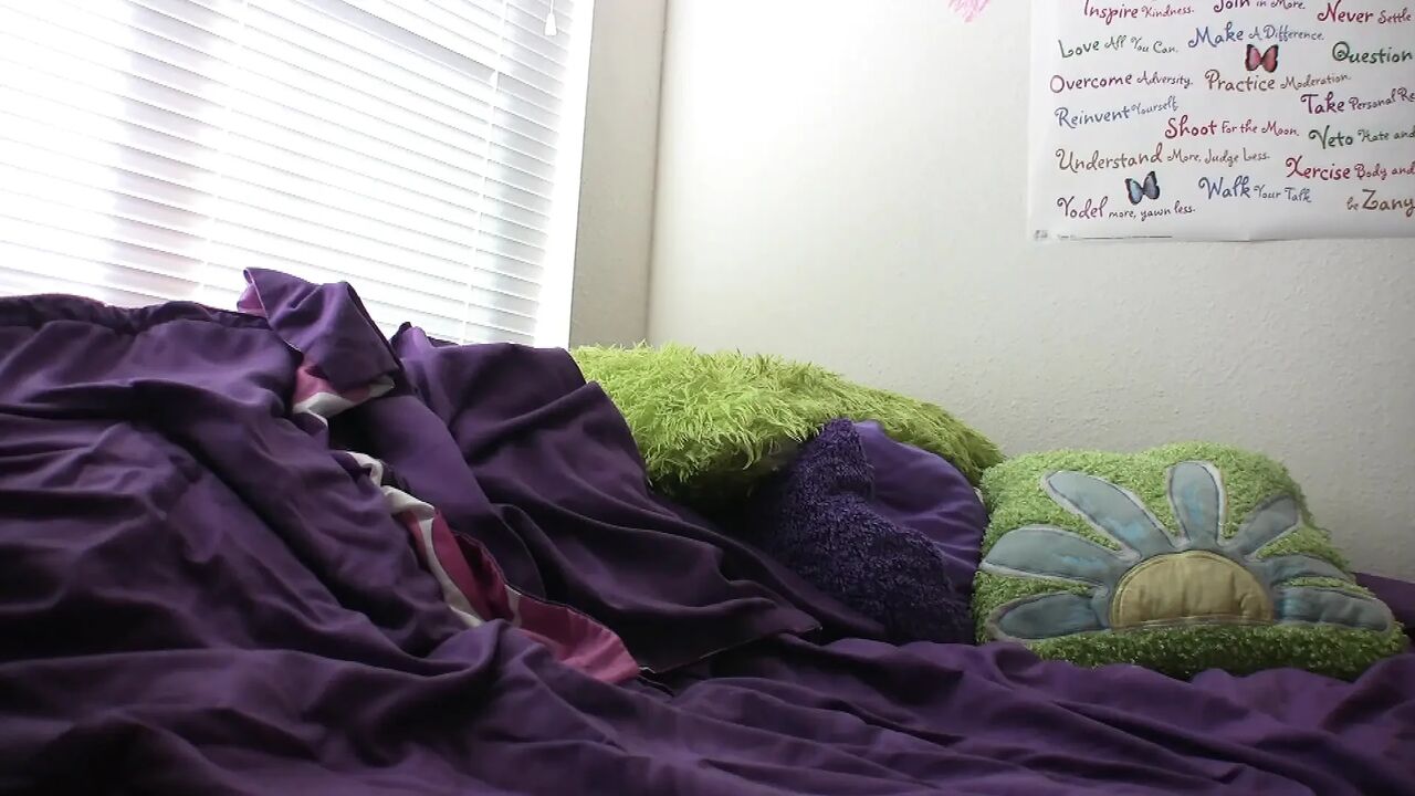 Spectacular Teen Ejaculates with a Dildo Inside Her Pussy and One on Her Clit