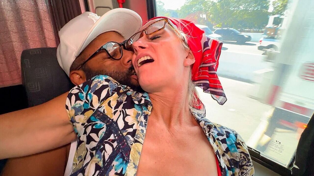 Lucky Dude Picked up an Old Lady for Rough Anal