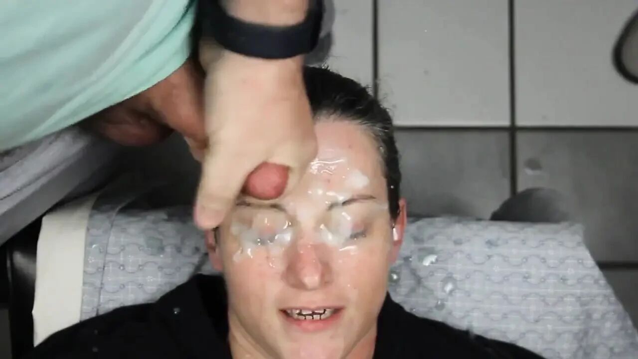 Dirty Dees Loves Facials