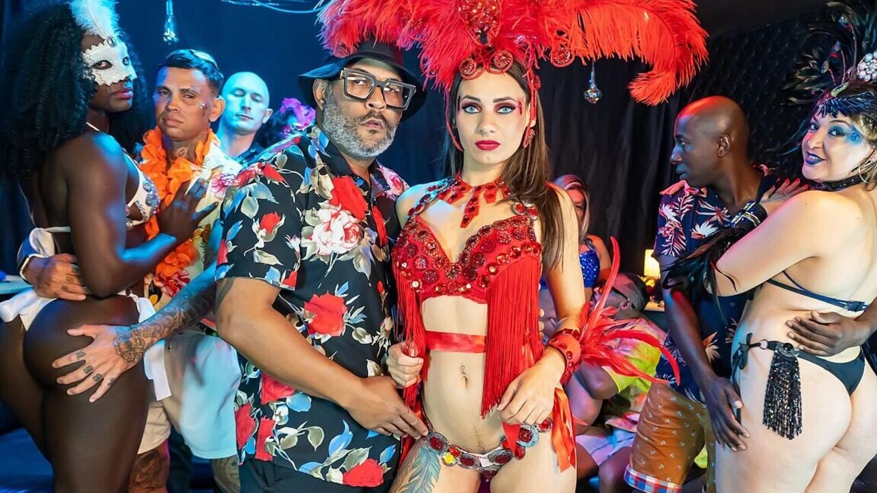 hot carnaval anal groupsex party orgy