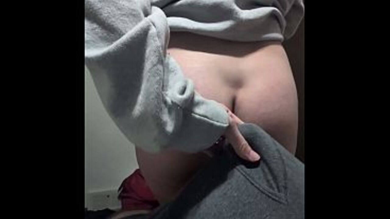 cute white girl bounces ass on me
