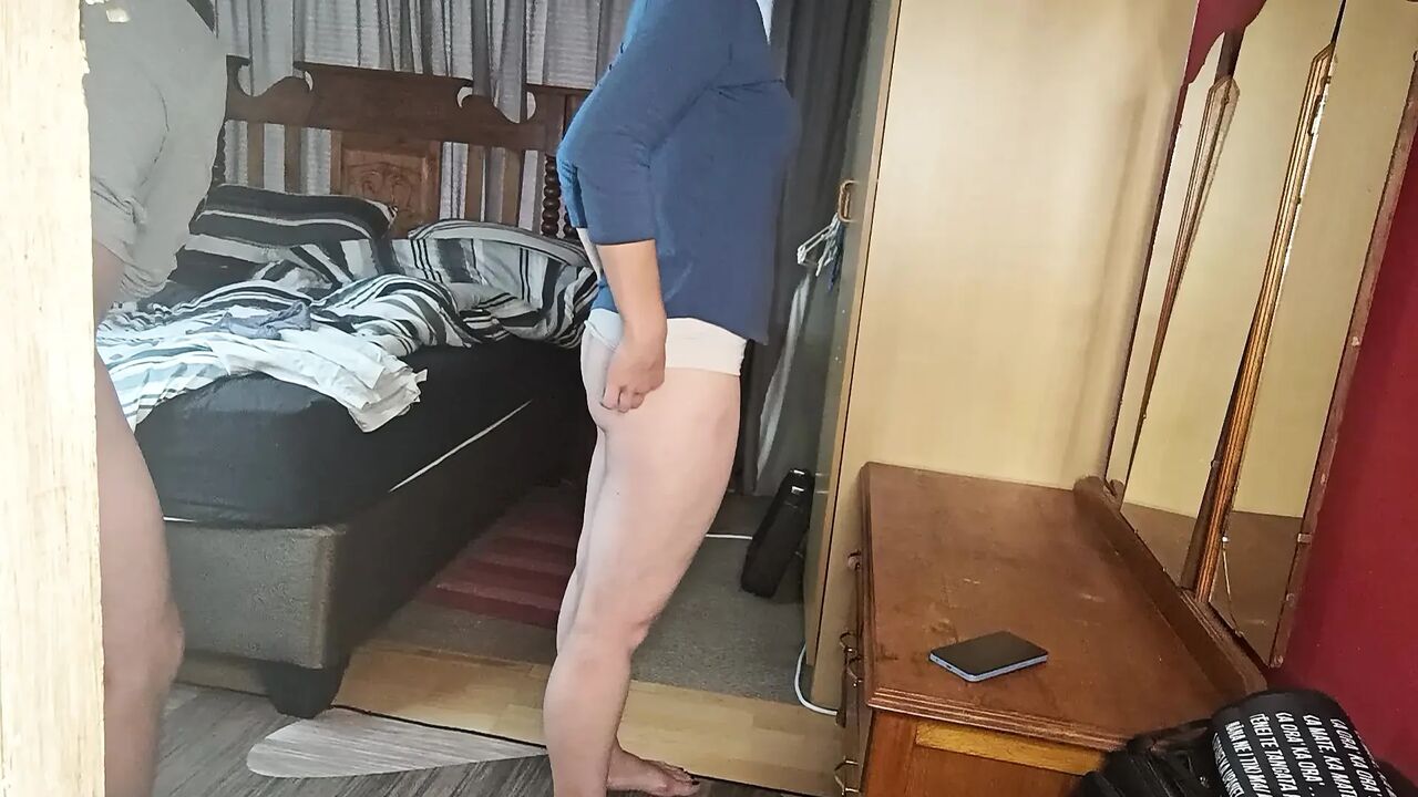Sexxxfilled Lunchbreak and Handjob.girls Just Want to Be Filled with Cum