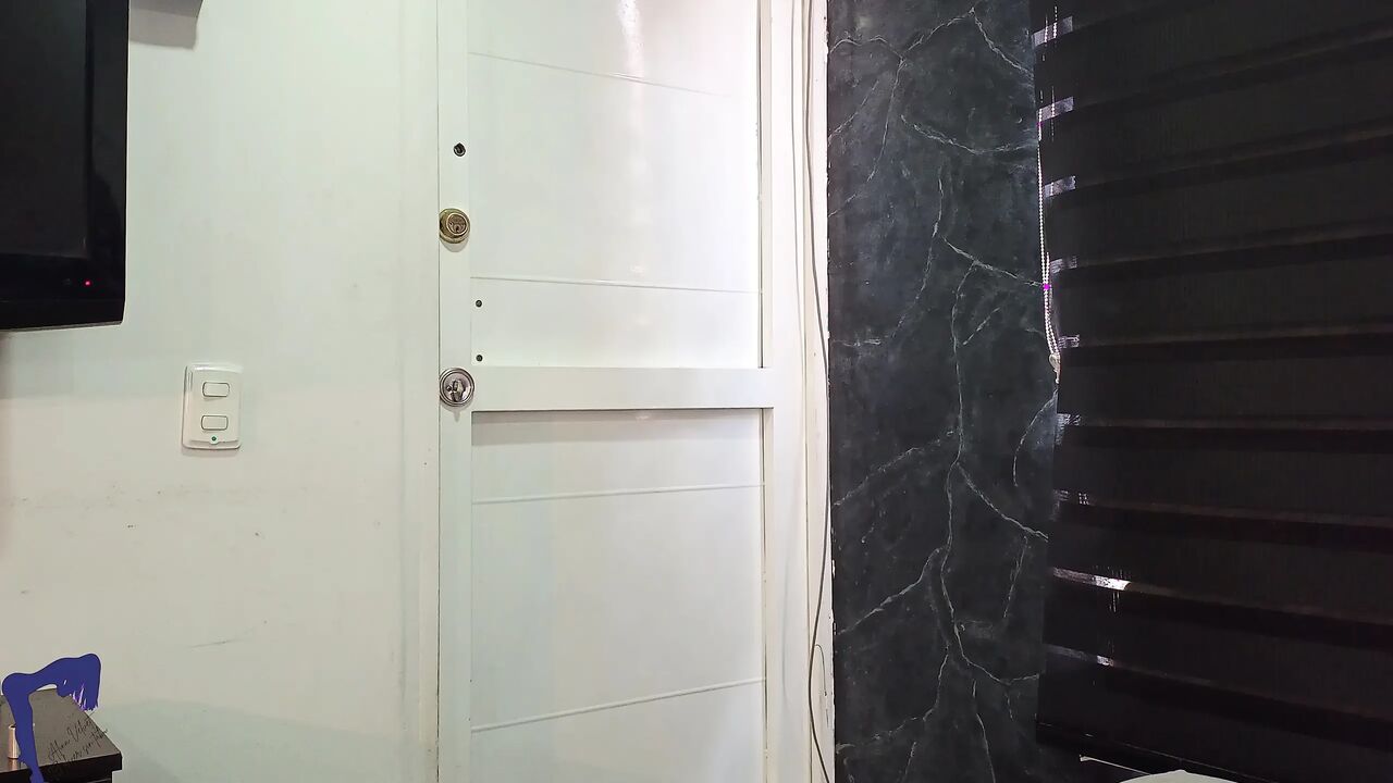 Gym Latina MILF Gives Blowjob, Rides Hard and Gets Cum in Her Mouth at My House