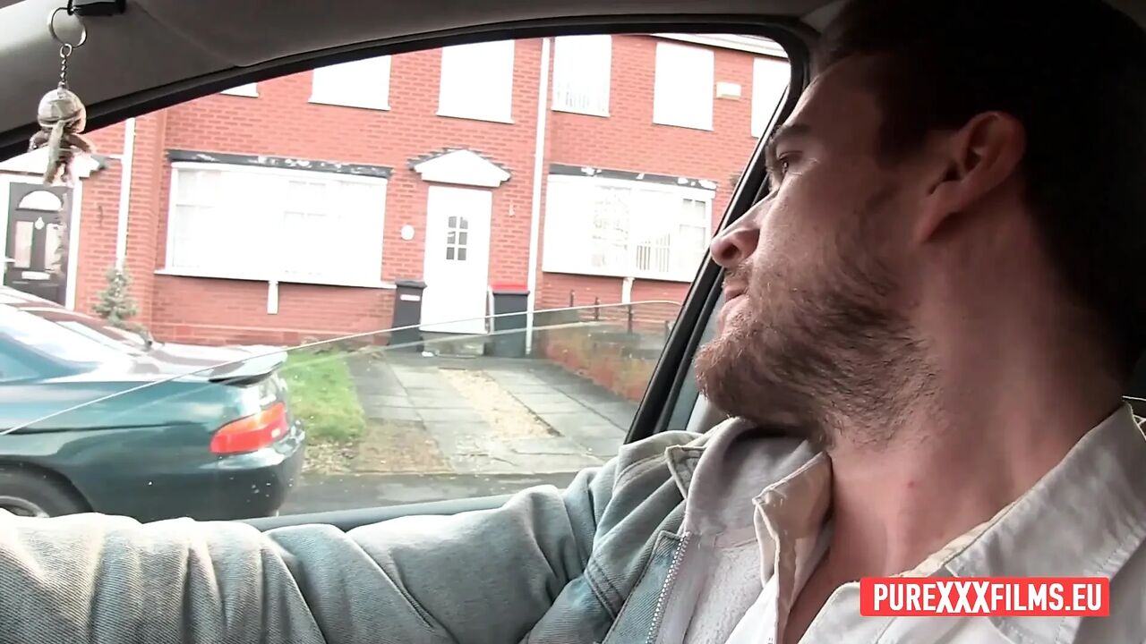 Sexy pornstar Tina Blade banged by Luke Hotrod's big white dick
