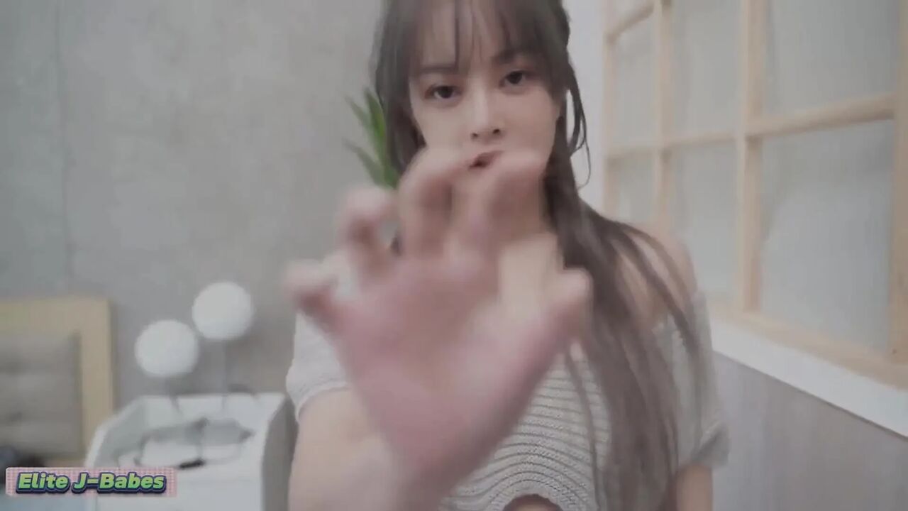 Asian Angel 27481