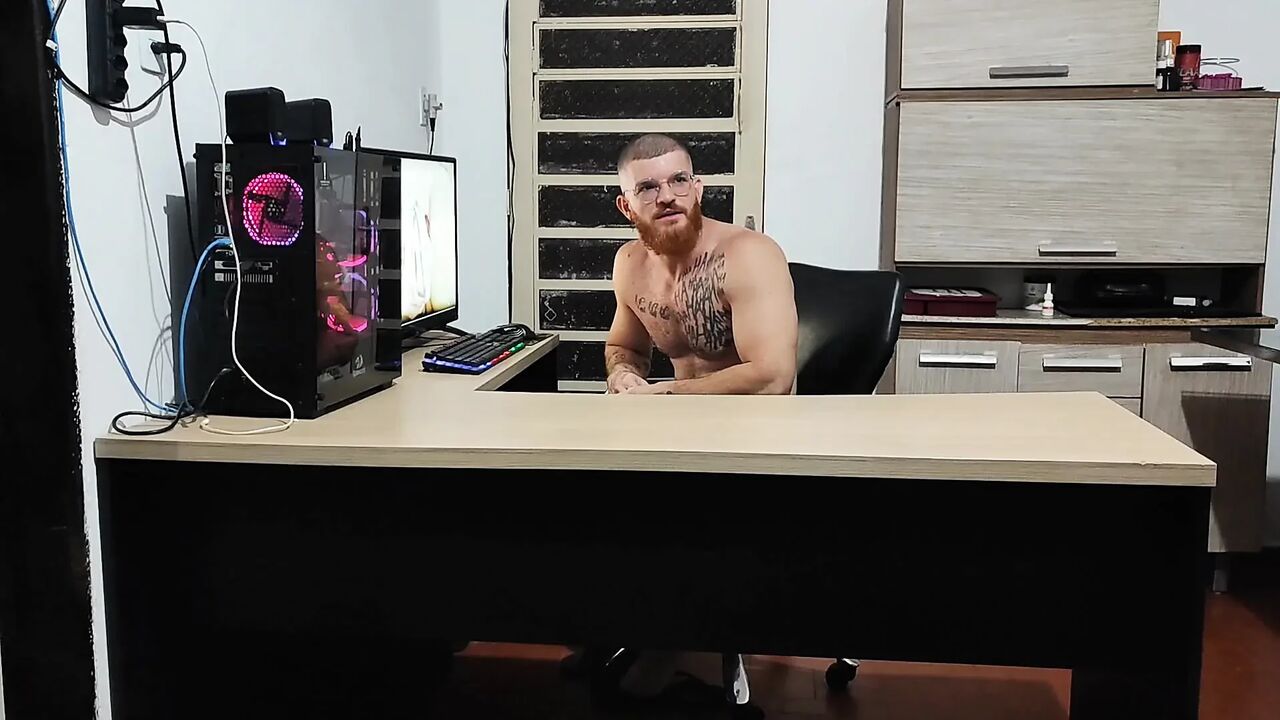 Backstage Fucking Hardcore with Hot Ass in the Fur