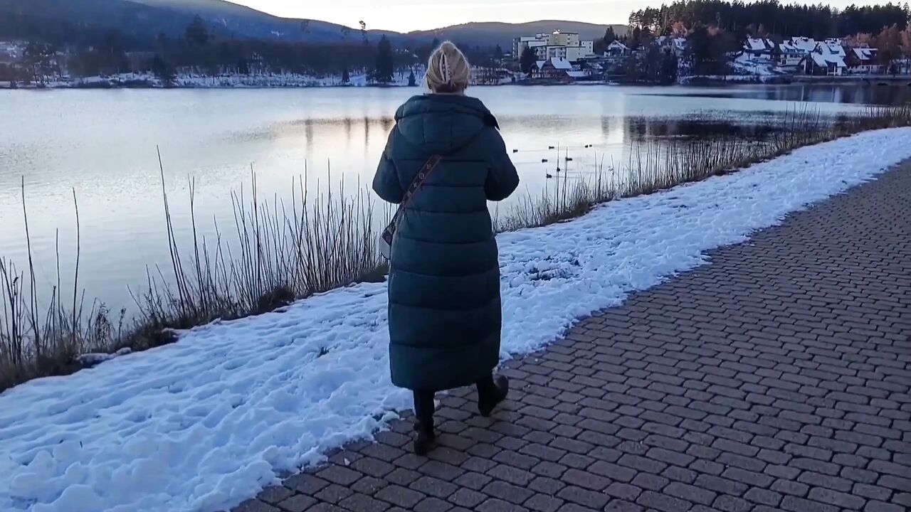 Amateur Blonde Mature Wife Enjoys Sex After Walk