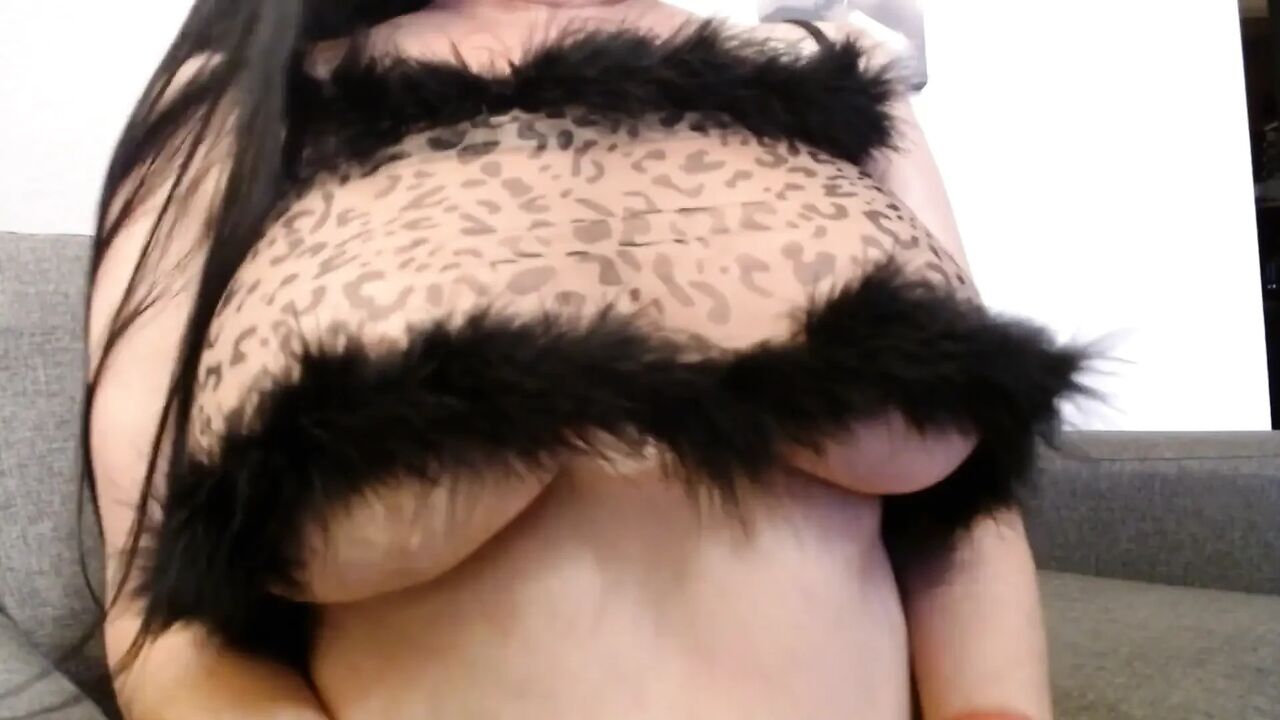 Big Bouncy Tits Hands Free Sexy Night Top
