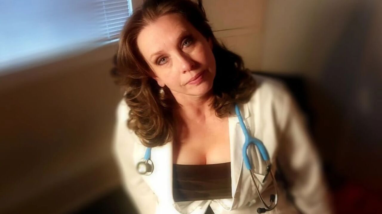 Full Scene! a Sexy Mature MILF Doctor Examines a Young Man and His Curved Cock