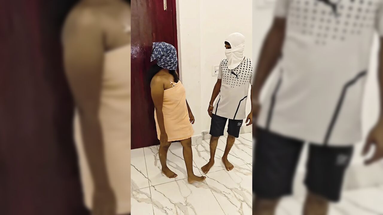 Tamil Aunty Caught Red Handed