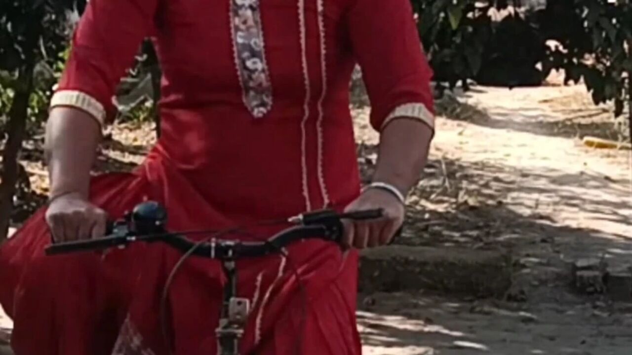 Girlfriend Rides Her Cycle to Boyfriend’s Place A Sweet & Steamy Surprise