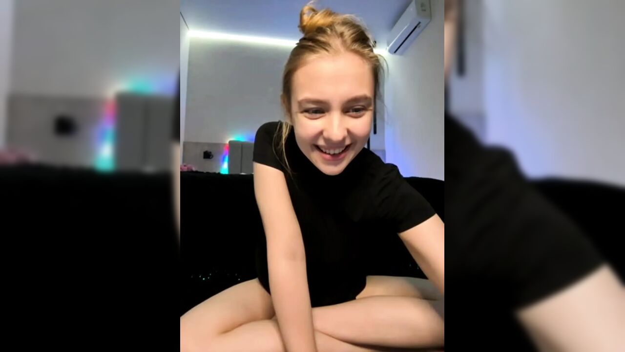 Squats on the camera and finger masturbation