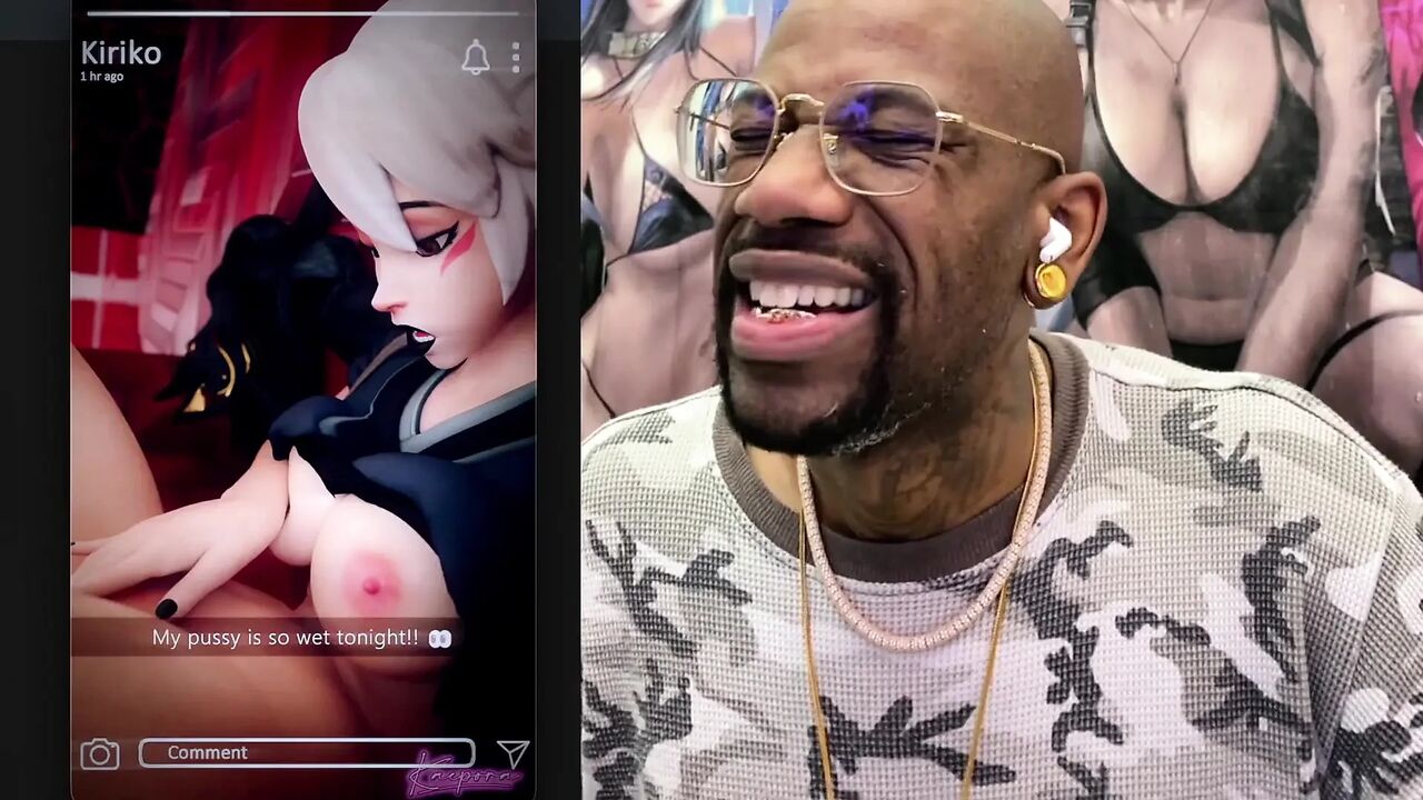 Tight Bald Pussy Kiriko Playing with Her Wet Snatch While D.va Watches