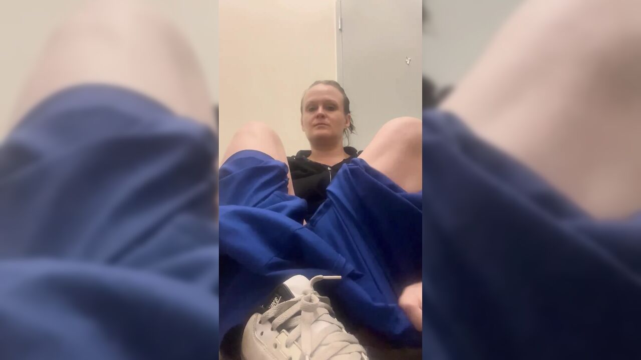 Nurse fists pussy in park bathroom on supper break!
