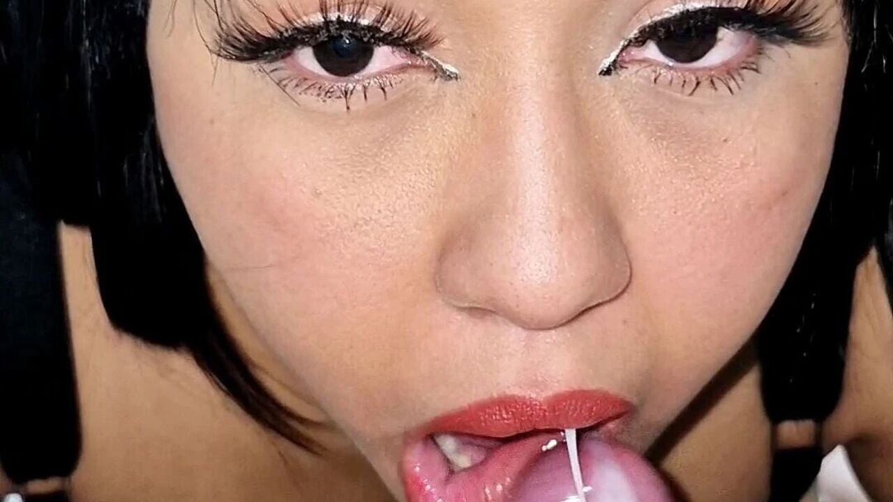 I Arrived Tired From Work but My Husband Did Not Hesitate and Gave Me a Very Hard Fuck and I Completely Relaxed