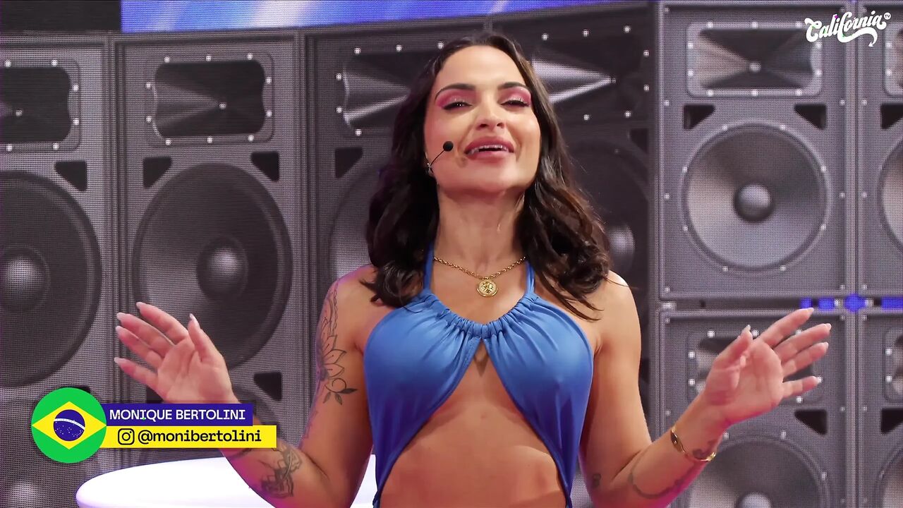 Dice Challenge with Hot Lesbians