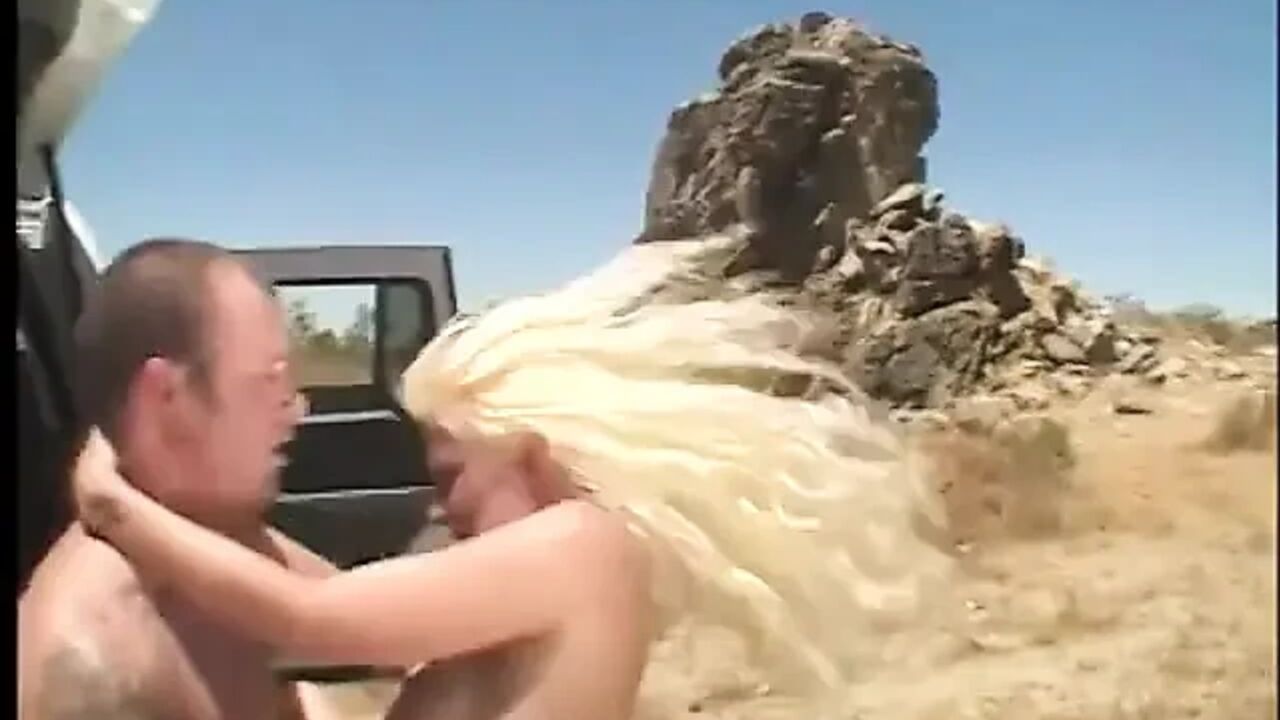 Hardcore Chick Takes Cock in Her Ass and Cunt in FMMM Foursome Outside