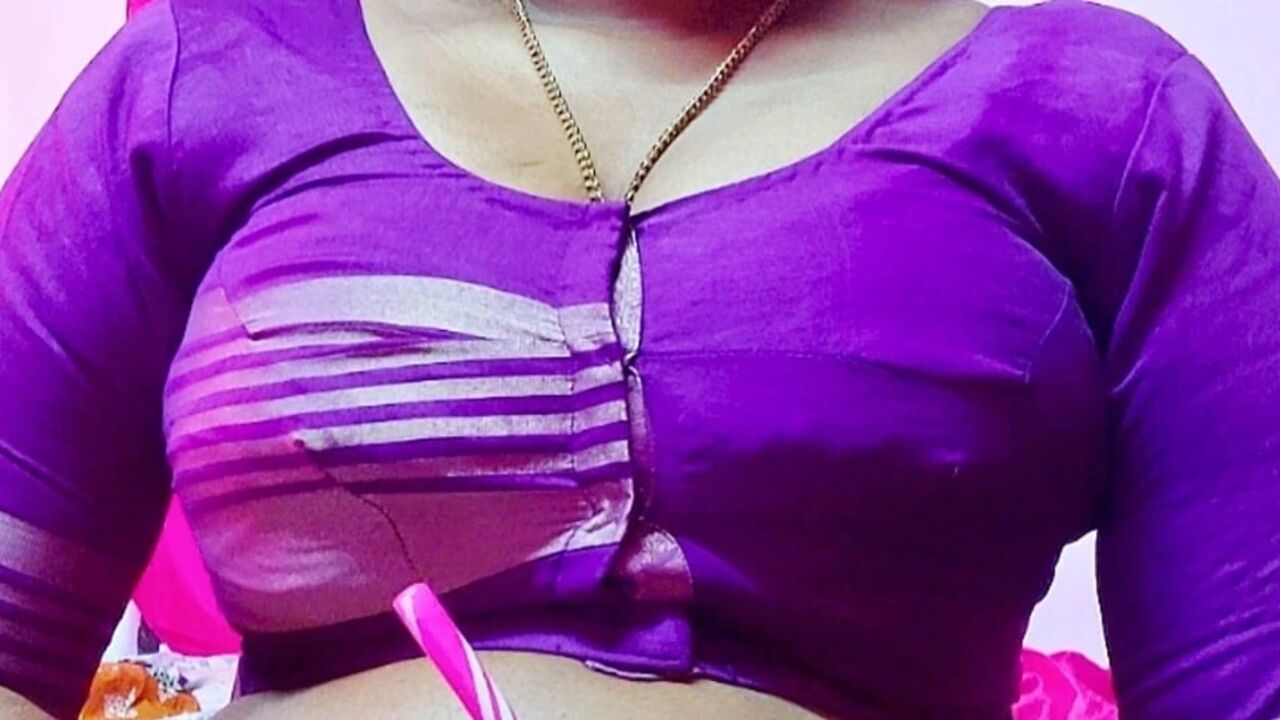 Hot and sexy aunty Apne bhatije ke sath Kiya sex.