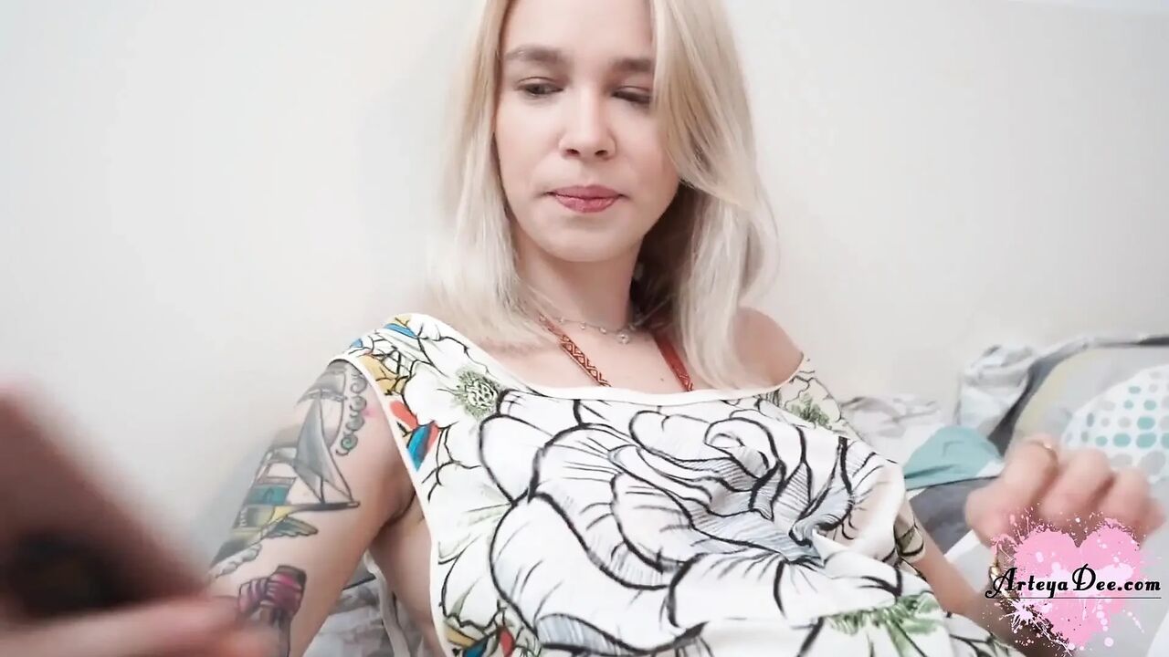 Arteya slut blowjob big dick and hard pussy fuck for compensating rent