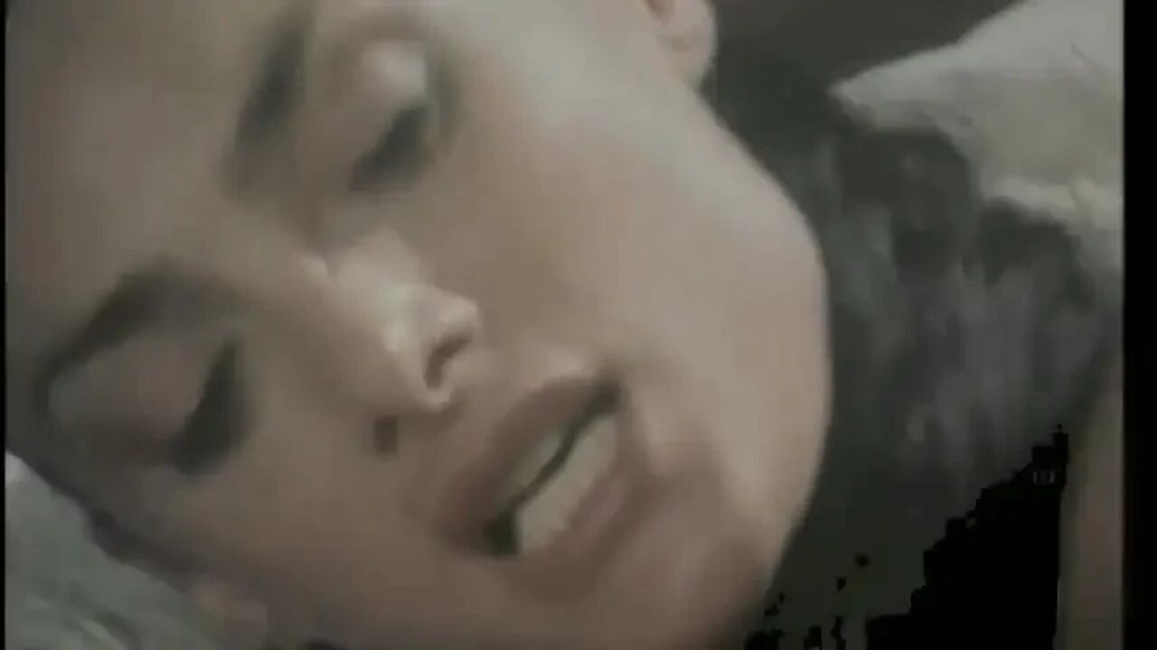 Venus Likes to Get Fucked and Cum in Her Mouth