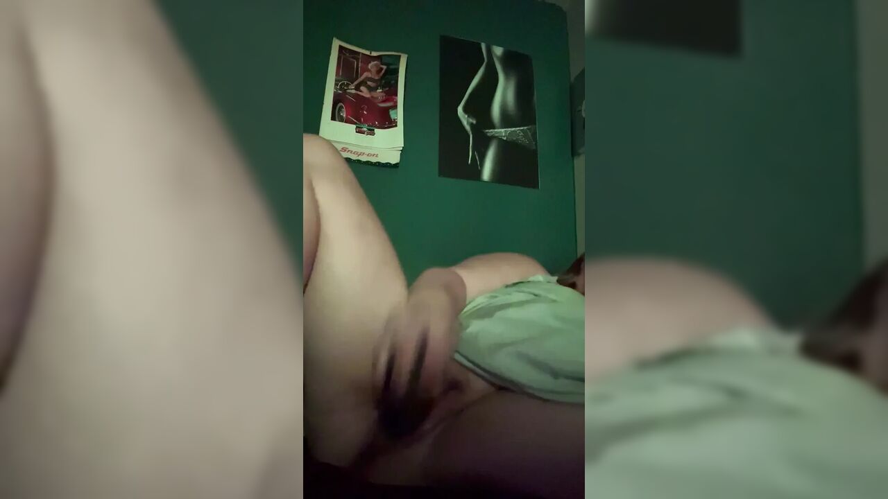 Dildo play
