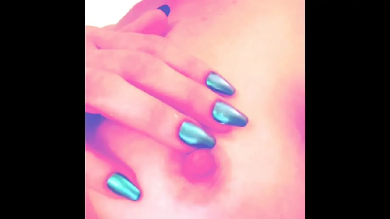 Shelby giving herself multiple orgasms again with squirting