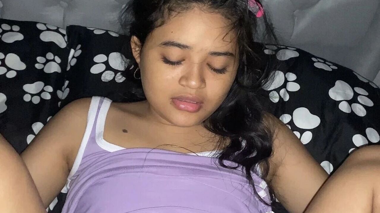 My Stepsister Realizes That I Masturbate Next to Her and I Can't Believe Her Reaction