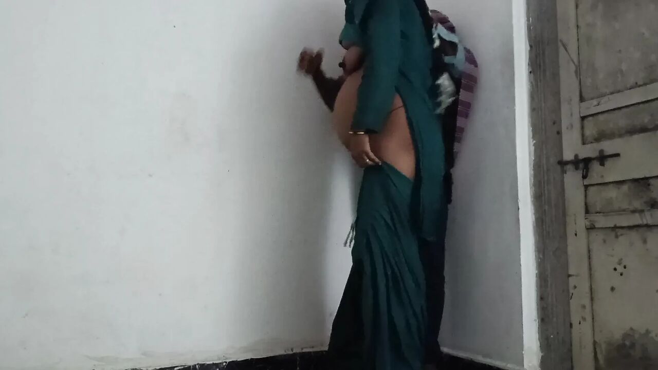 Patni pati pregnant India