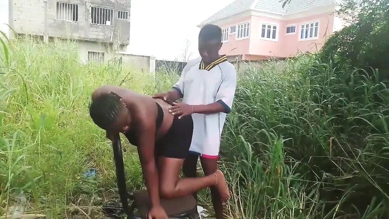 She Was on My Fan Harvesting Cassava Before I Come and Meet Her