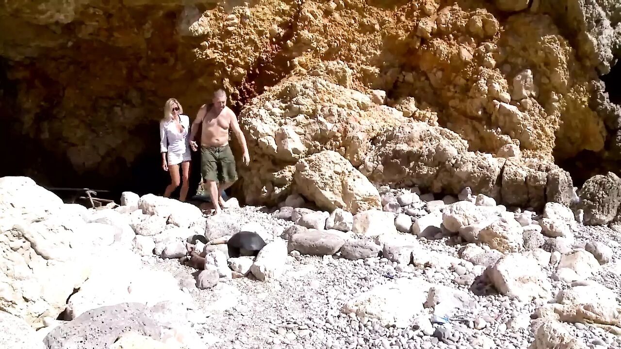 Threesome sex with my wife a horny blonde gets her ass