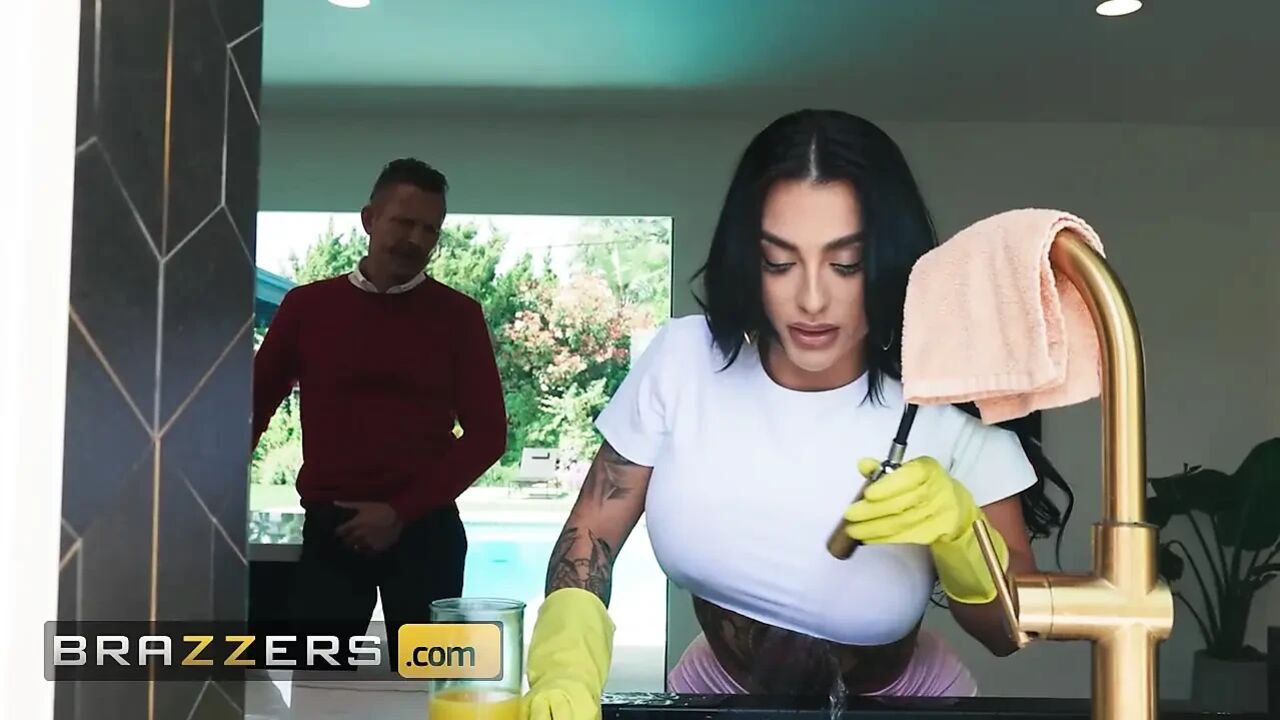 Wife's Sis Dishes Out Her Tits The Official Egypt Brazzers