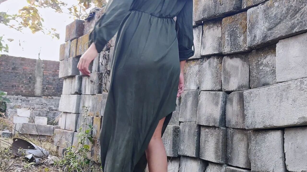 Horny Indonesian Wife Fucked Outdoors.