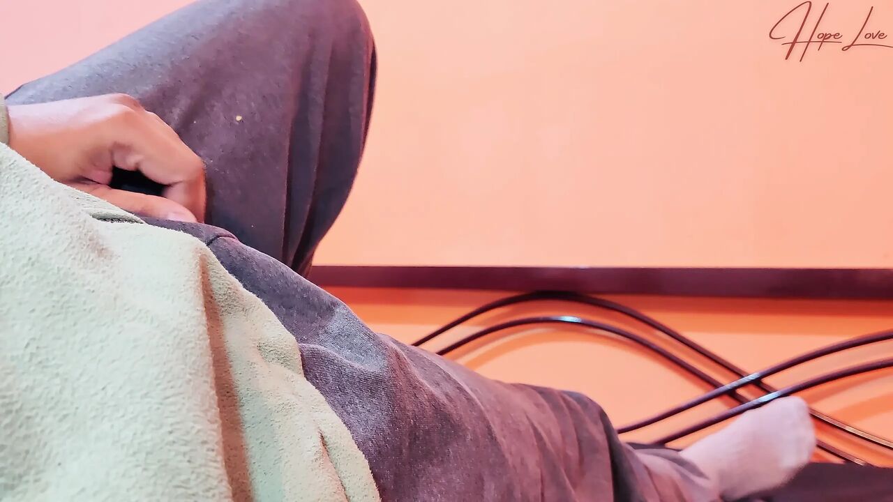 Beautiful Malaysian Babe Gives Her First Blowjob 1