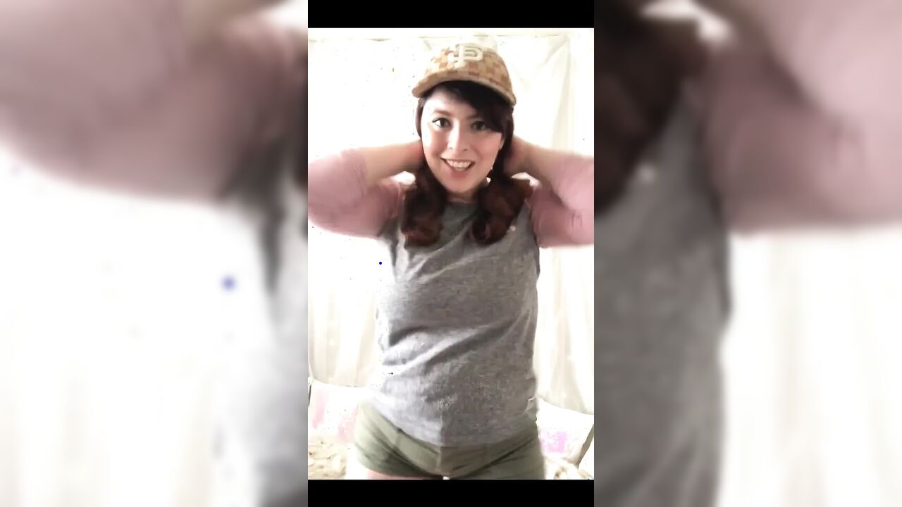This Fun Summery Throwback Features Camp Councilor Bea!