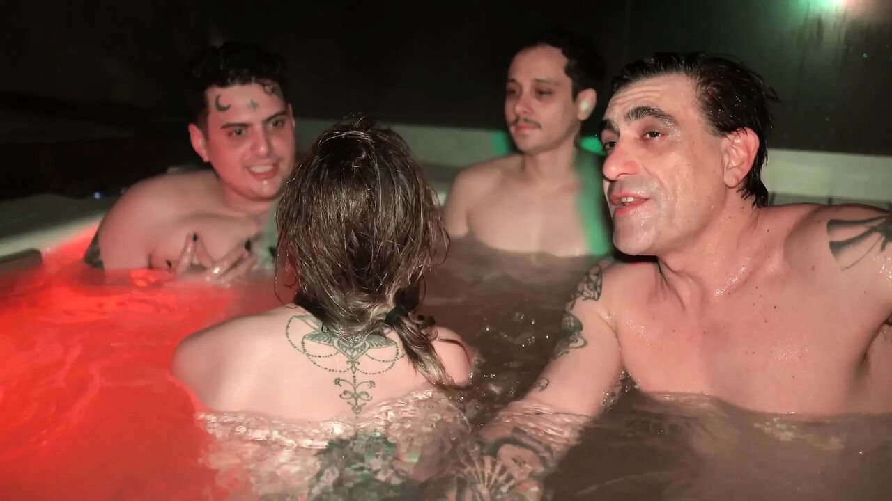 Jacuzzi Orgy! Hot Foursome with Yael Stc, Keila Bassi, and El Nono - Knock Knock Club